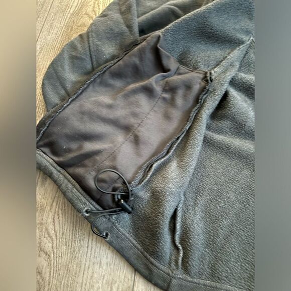 Columbia woman’s used sweater color gray. Very soft and warm for winter - Picture 6 of 6